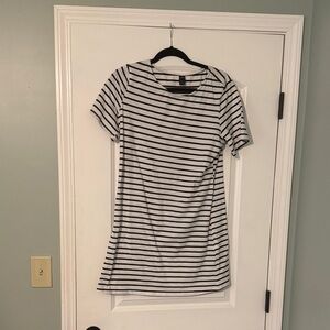 SHEIN Monochrome Striped Top